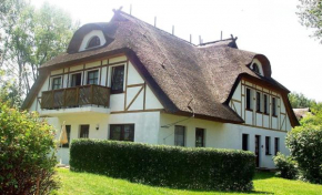 OSTSEEBAD-AHRENSHOOP-Haus-Deichblick-Ferienwohnung-Corinth